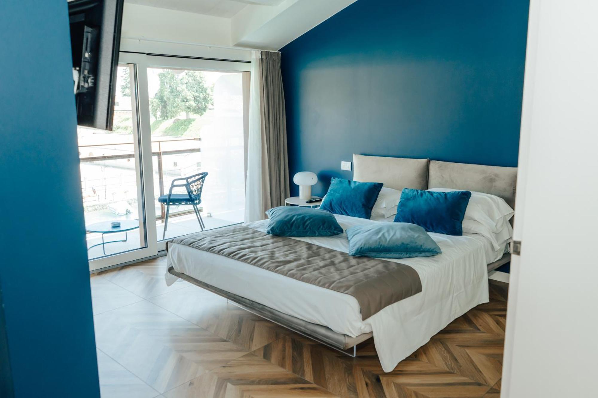 C House Rooms Lake 佩斯基耶拉德加达 外观 照片